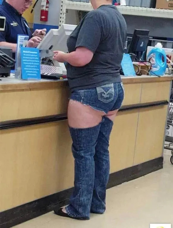 30 Photos That Prove Walmart Is One of the Strangest Places On the Planet